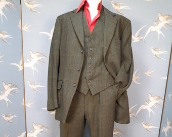 Vintage Moss Bros 3 piece green tweed suit, size 40 L,  34" waist, 33" leg