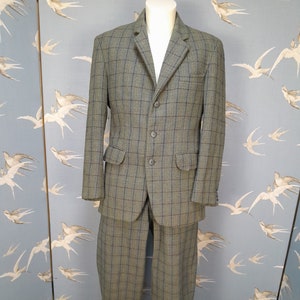 Vintage wool tweed gamekeepers suit, P&J Haggart checked hunting jacket/ plus fours, Small, fits 36-38" chest, 28" waist