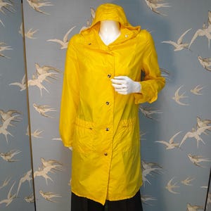 Unlabelled Bus Stop/ Lee Bender canary yellow folding raincoat pac a mac, S/ UK 10