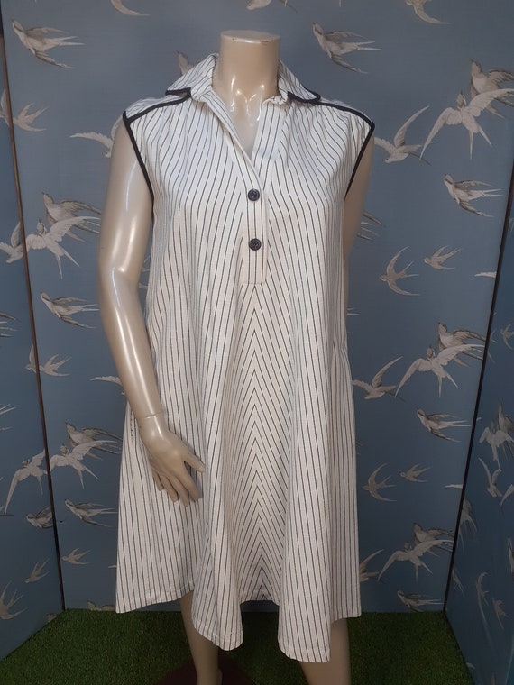 70s striped trapeze dress, Susan Small size 14 bl… - image 3