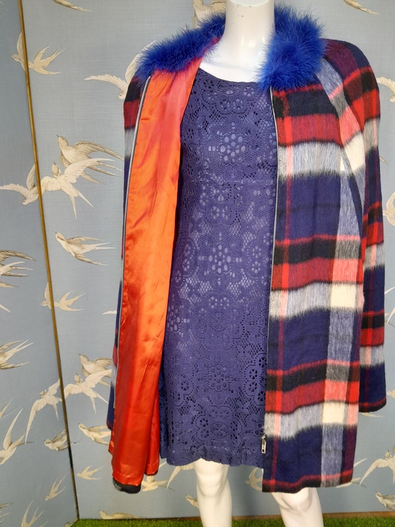 Vintage 60s/ 70s cape, red/ blue wool mohair chec… - image 9