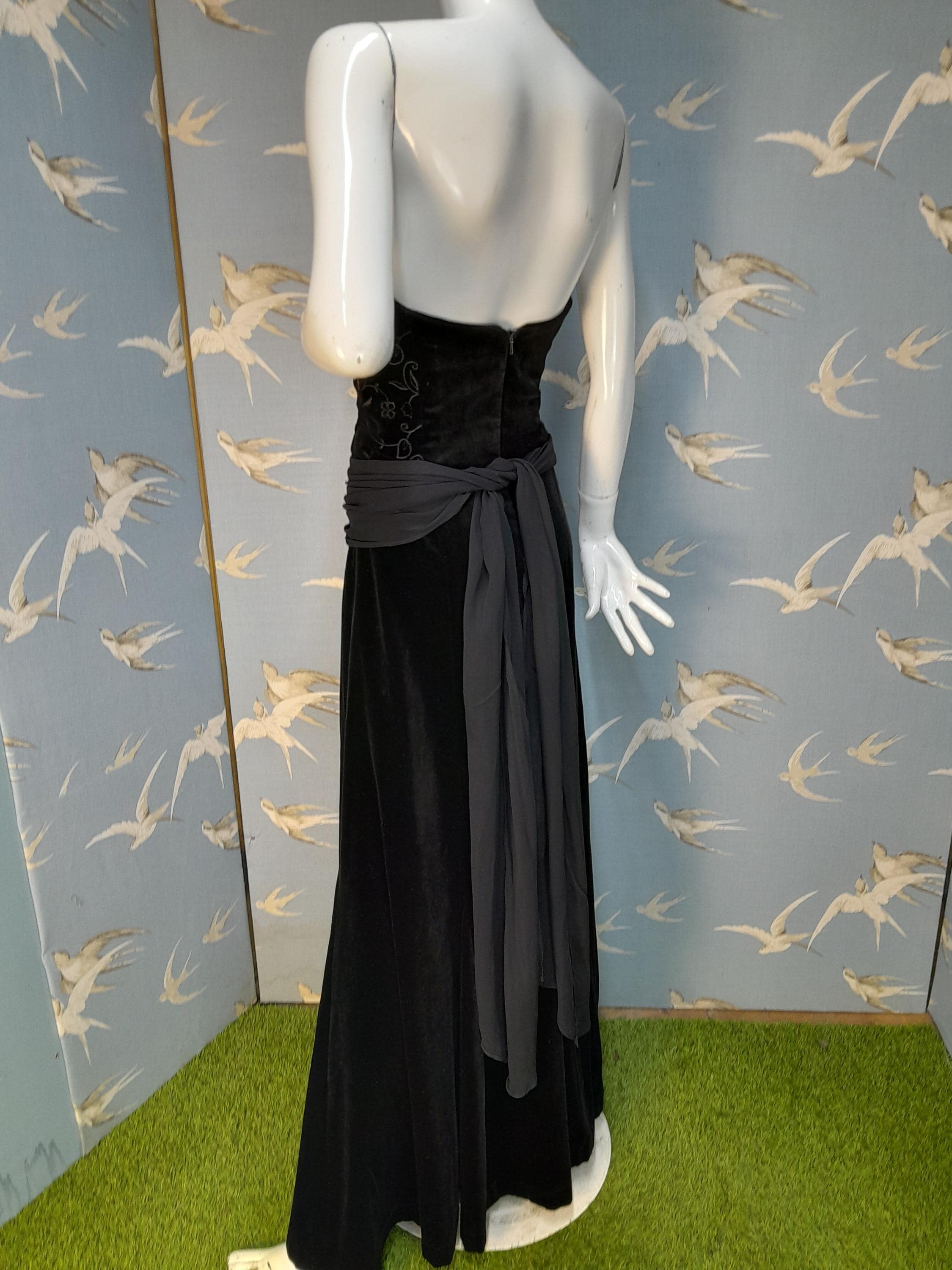 Vintage 1980s Laura Ashley Black Velvet Dress, Size 10- 12 Uk/ 36" Bust  Strapless Ballgown/ Prom Dress See ITEM DETAILS for All Measurements - Etsy