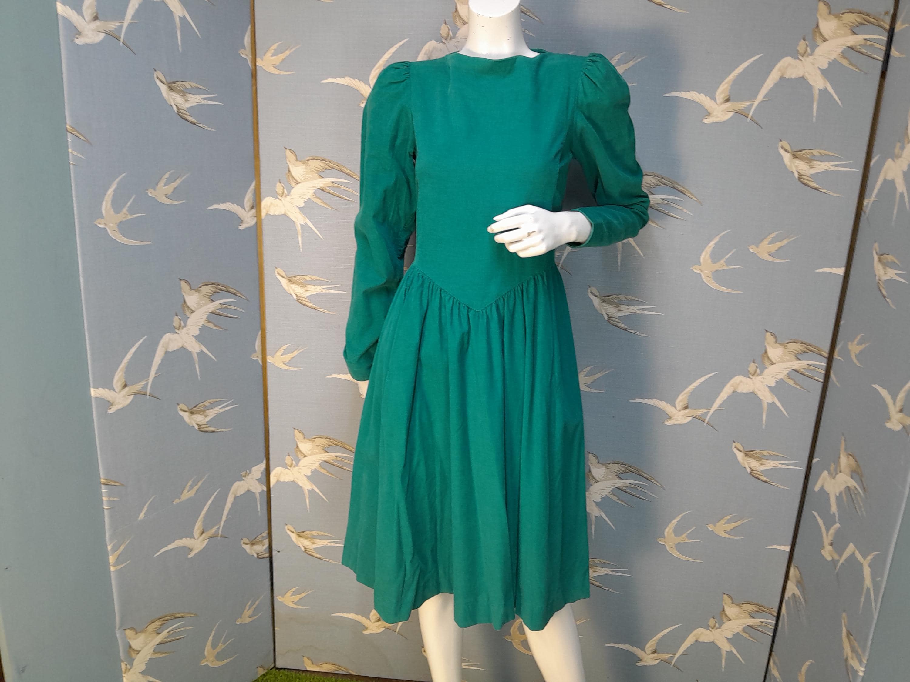 laura ashley green dress Beautiful 1980s Laura Ashley green midi dress. Size 10. – Olive & Quince  Vintage main image 0