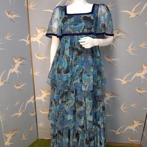 layered chiffon dress pattern I made a 5-layered hand dyed silk chiffon dress from a mash-up of three  patterns : r/sewing