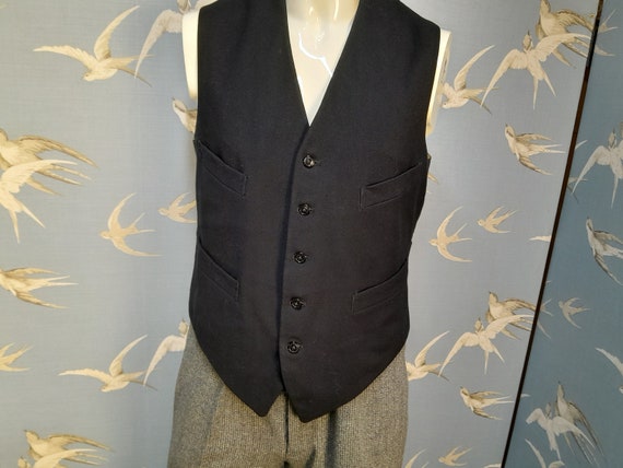Vintage mans 1930s/ 40s black wool waistcoat, M/ … - image 1