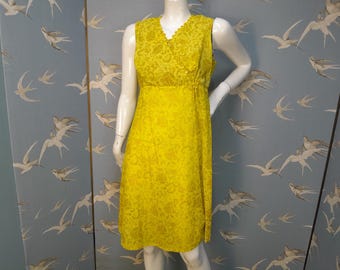Vintage 1960s/ 70s yellow cotton lawn mod dress, size 12 UK/ 38" bust. See ITEM DETAILS for all measurements