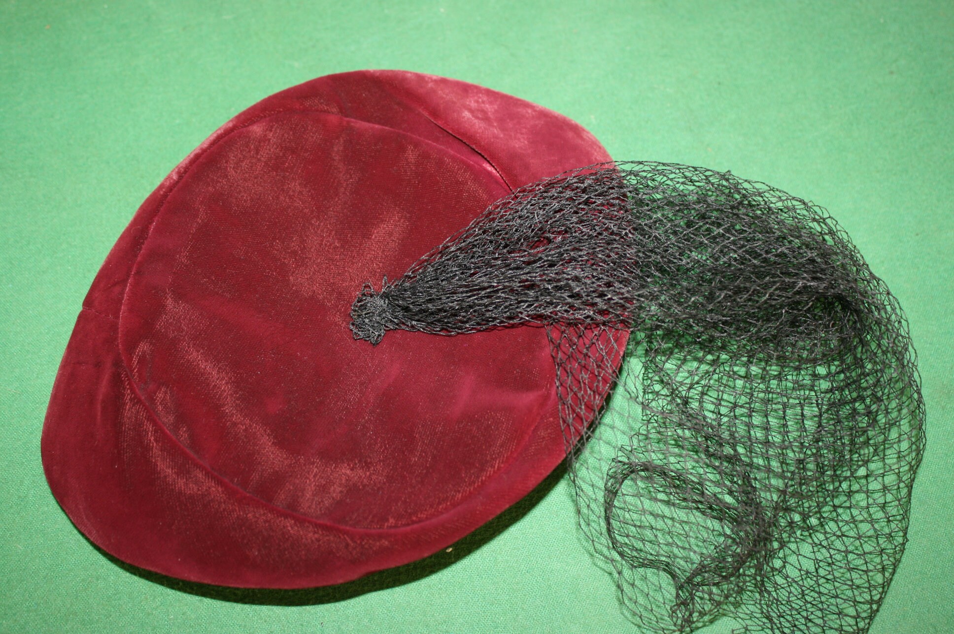 Vintage 50s Wine Red Velvet Pillbox Hat With Small Black 