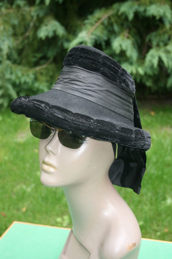 Vintage 1940s ladies top hat/ black velvet riding… - image 2