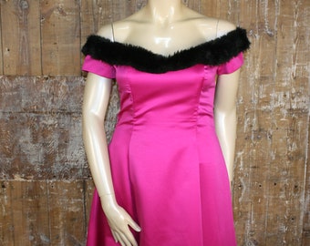 M/ L Vintage 80s fuchsia pink prom dress, size 12/14 UK satin off the shoulder dress with black fake fur trim