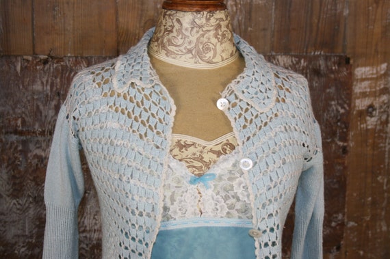 Vintage 1940s cardigan, blue/ ivory crochet cardi… - image 3