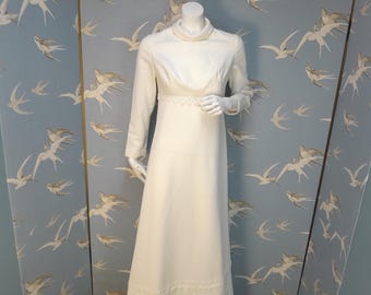 robe de mariée blanche vintage des années 1970, taille 10 Royaume-Uni/36" buste Kleemeier Hof robe col roulé. Voir DÉTAILS DE L'ARTICLE pour toutes les mesures