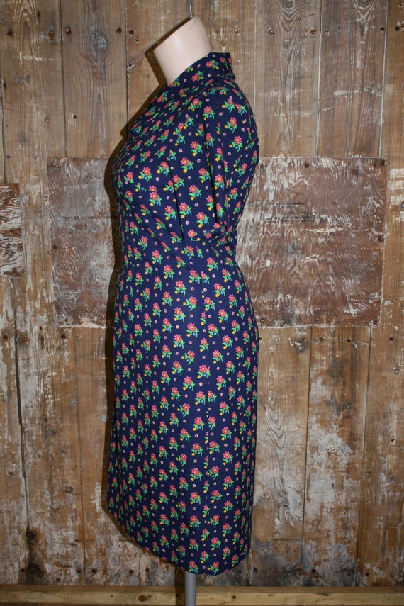 60s floral mod dress, size 14/ 40" bust navy/ pin… - image 5