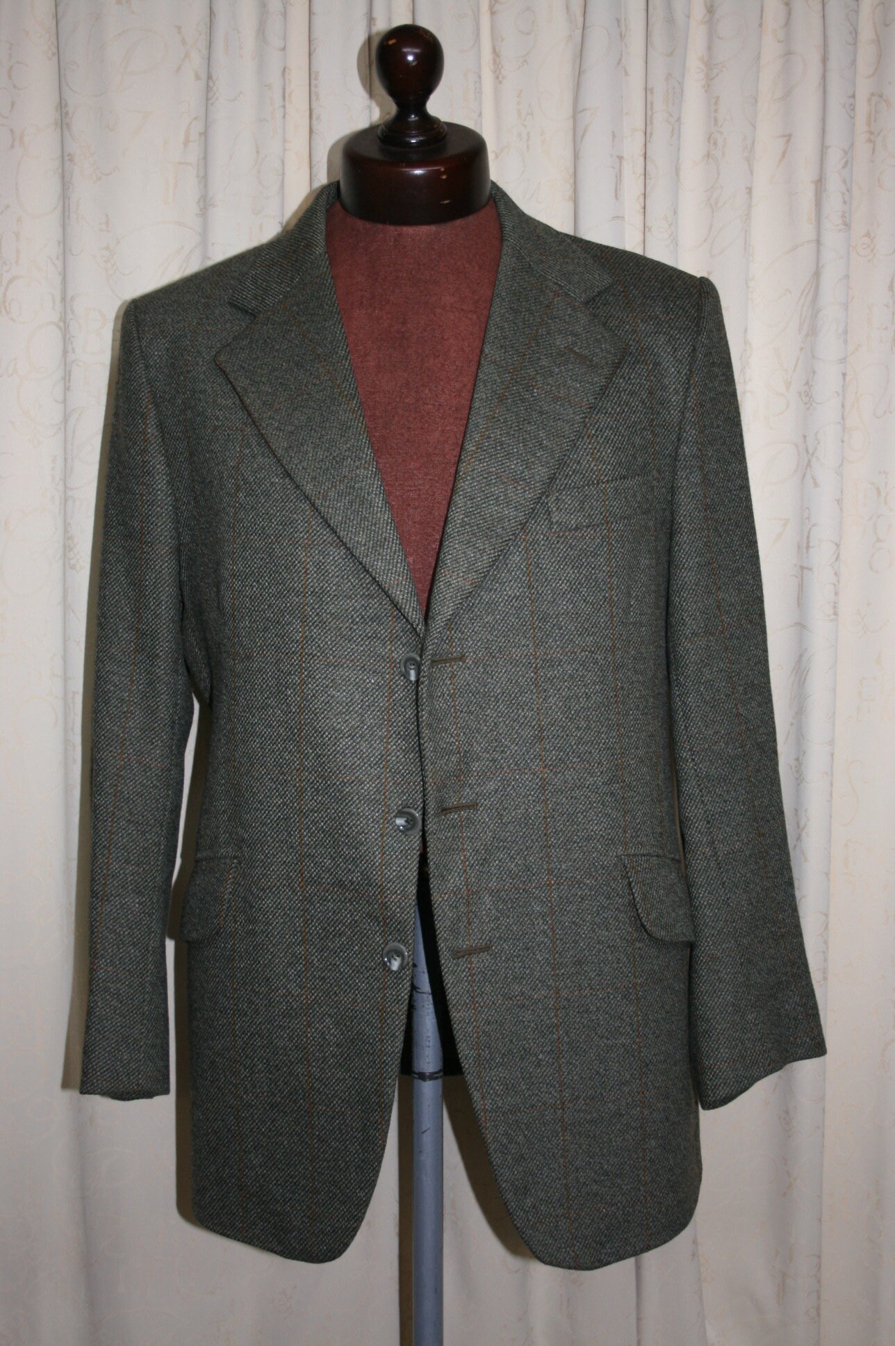 Image of Vintage Dunn & Co Mans Wool Tweed Jacket, 45" Chest Check Sports Jacket/ Country Pursuits
