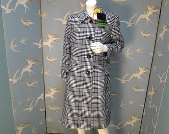 Unworn vintage 1960s navy & white check Dereta coat, size 10- 12 UK wool mod coat