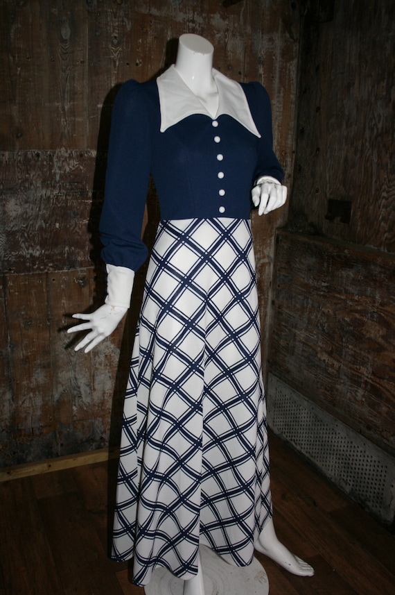 Vintage 70s maxi dress, navy/ white dagger collar