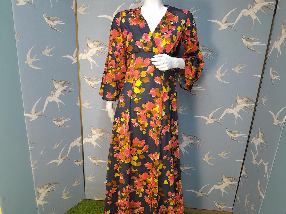 Vintage 1970s Nylon Floral Maxi Dress, Brentford Nylons Black/ Red Bell Sleeve  Dress, Size 10 UK/ 36" Bust - Etsy