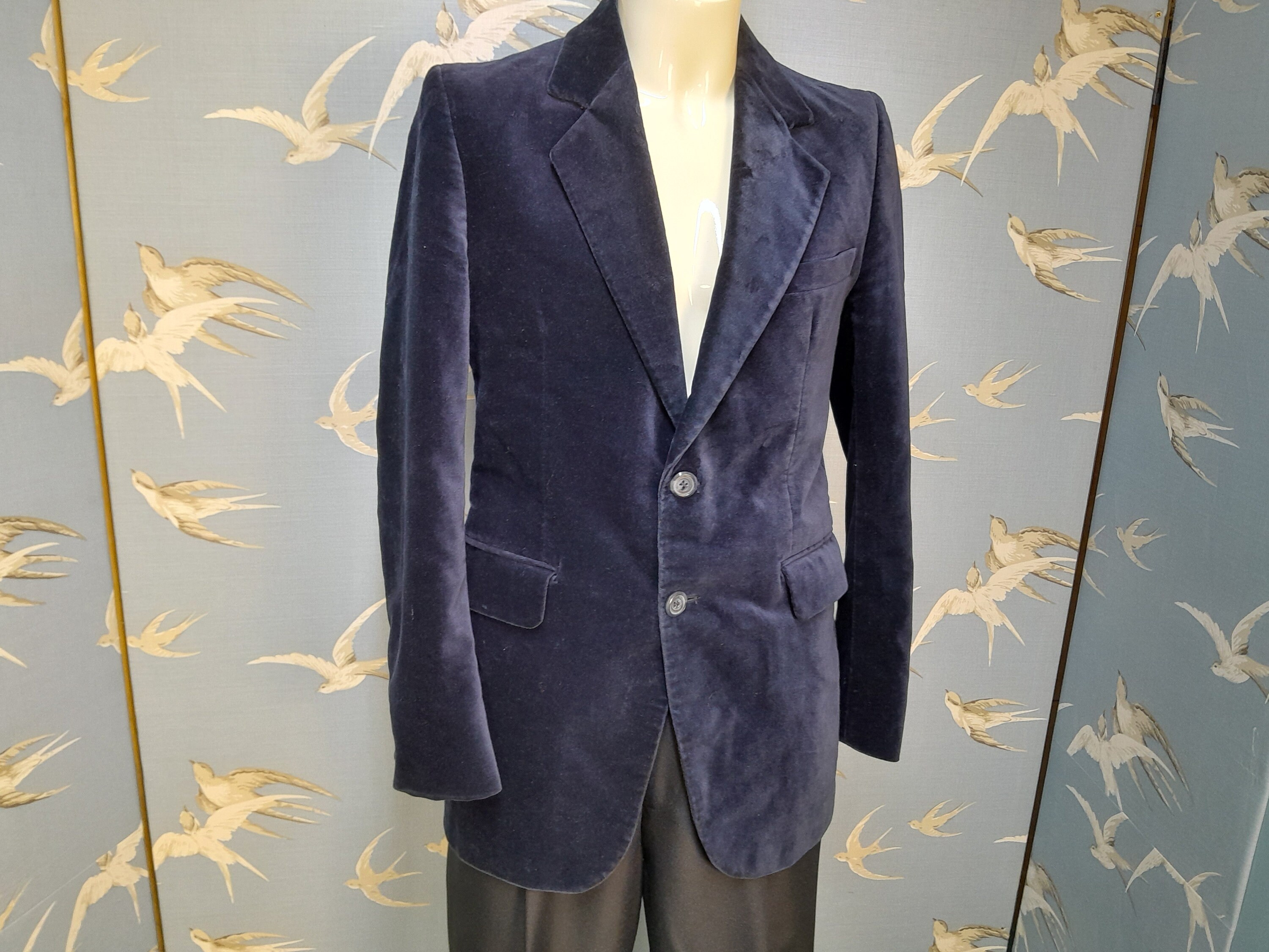 Vintage 1970s Blue Velvet Lounge Jacket, Size M/ 38