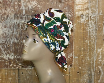 Vintage 60s/ 70s turban hat, white/ multi paisley