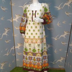 Vintage 70s maxi dress, size 10 floral white/ orange/ purple boho border print dress