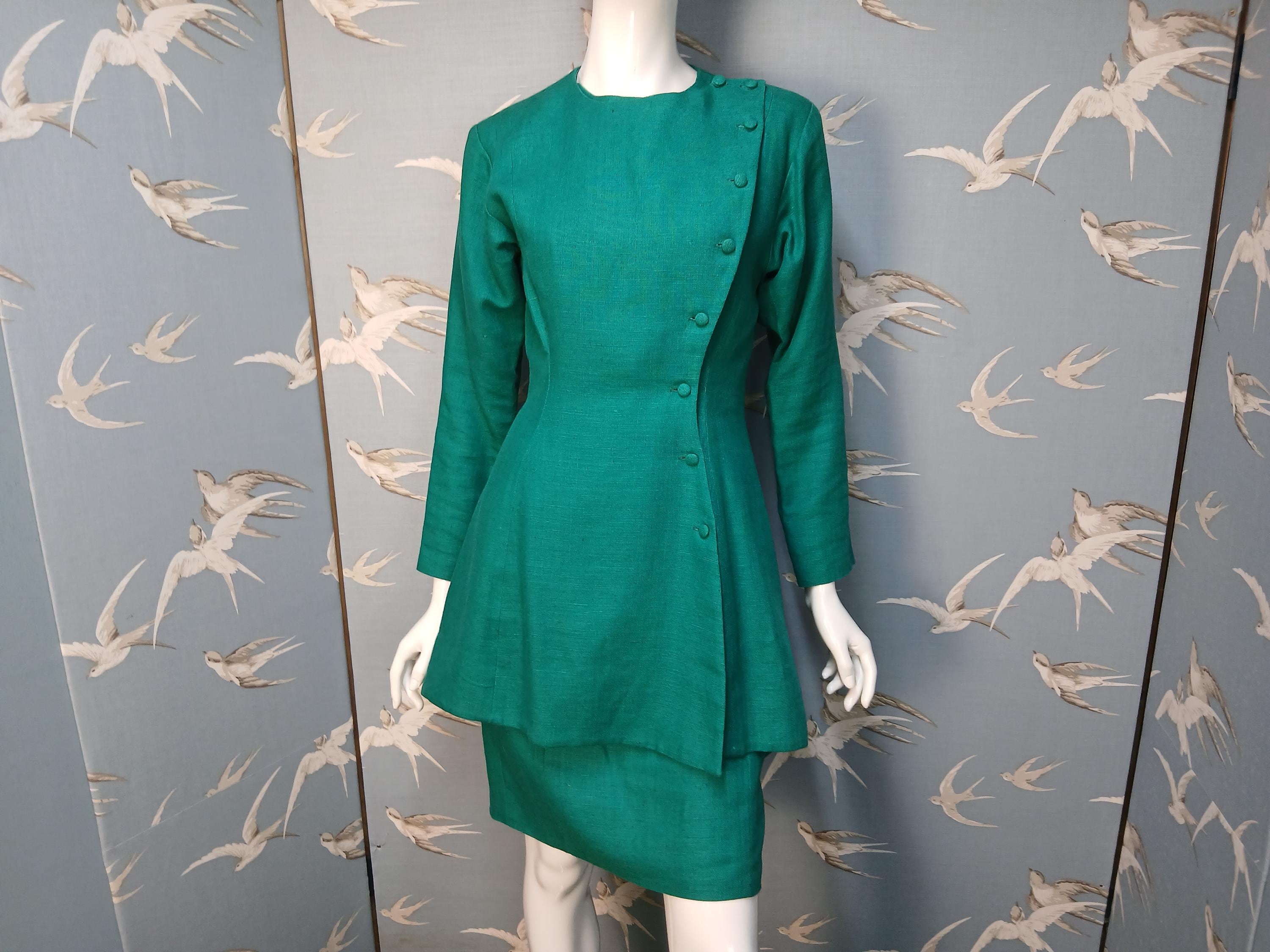 angela holmes dress designer Celebrate Angela Holmes: Fashion Icon of York