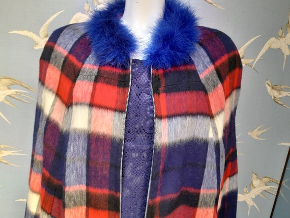 Vintage 60s/ 70s cape, red/ blue wool mohair chec… - image 3
