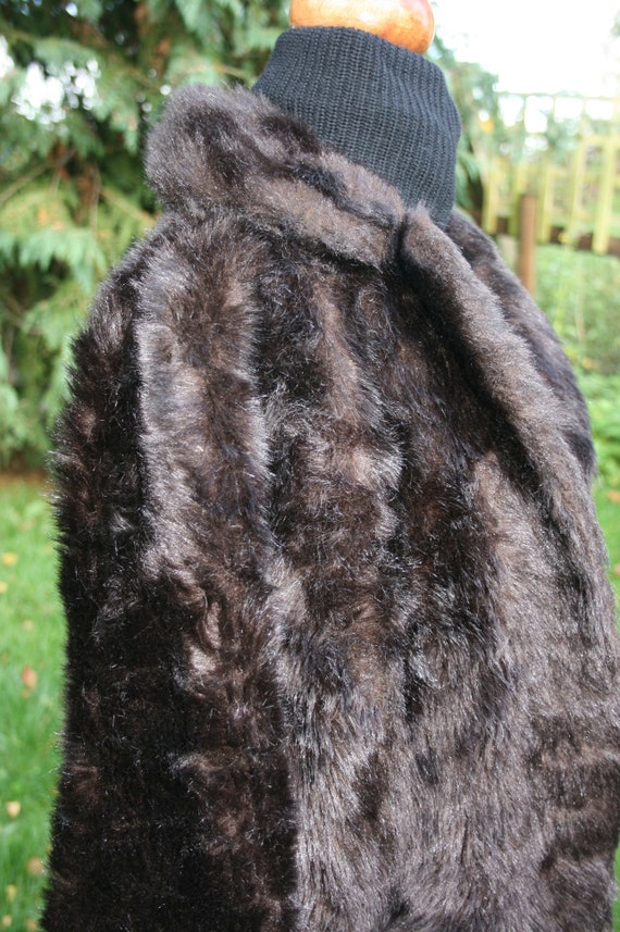 Vintage 70s Richard Shops fake fur coat, dark bro… - image 7