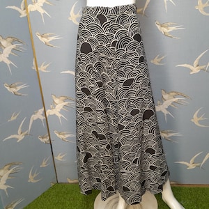 Vintage 1970s Kati art deco inspired midi/ midaxi skirt, size 6 UK/ 24&quot; waist