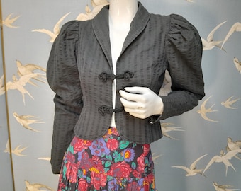 Early Laura Ashley Made in Carno black seersucker cropped jacket, size 6- 8 UK, 34" bust See ITEM DETAILS for all measurements
