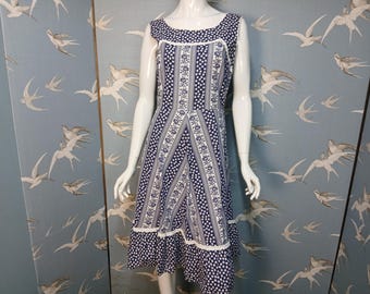 Vintage 1970s blue/ white floral cotton sundress, size 10 Uk, 36" bust. See ITEM DETAILS for all measurements