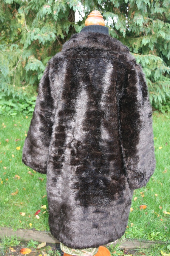 Vintage 70s Richard Shops fake fur coat, dark bro… - image 10