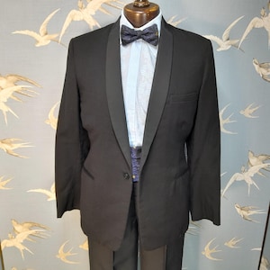 Vintage mid century Montague Burton tailored dinner jacket, 38&quot; chest