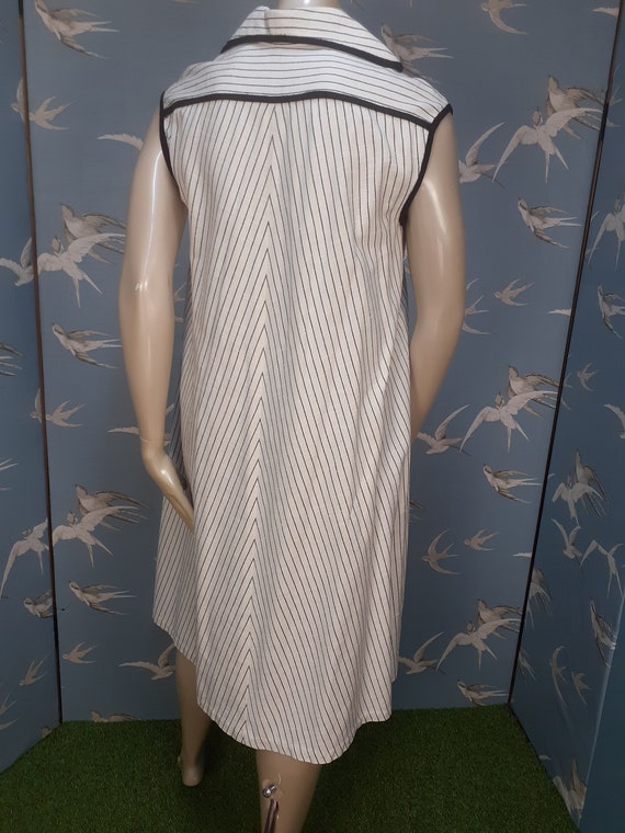 70s striped trapeze dress, Susan Small size 14 bl… - image 8