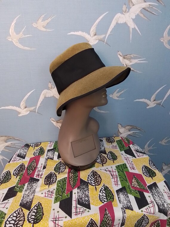 Vintage Laura Ashley Hat Vintage Laura Ashley Natural Straw Hat w/ Floral Fabric Band  main image 4