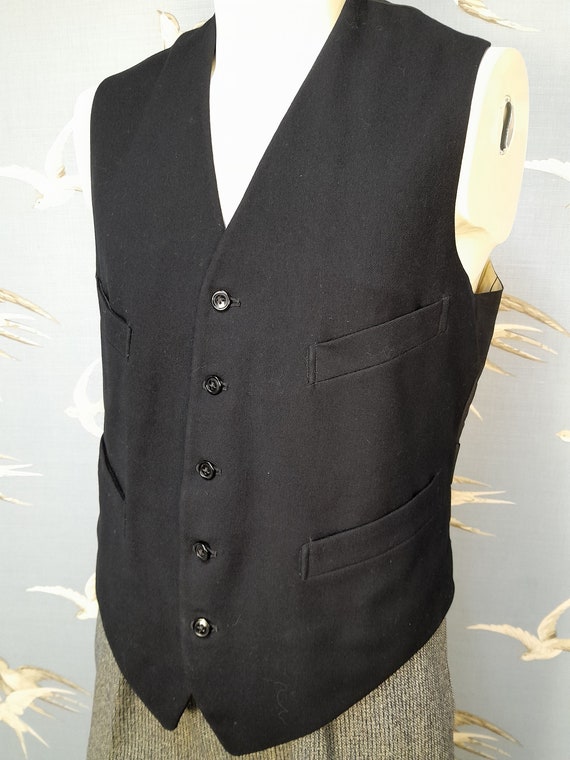 Vintage mans 1930s/ 40s black wool waistcoat, M/ … - image 4