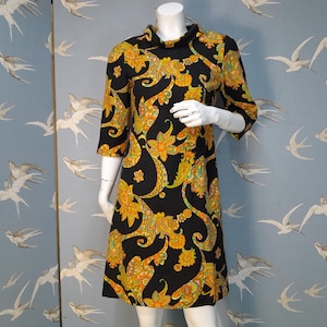 Zierliches Vintage 60s Minikleid, schwarz/ orange/ gelb psychedelisch Mod Kleid Größe 8,5 cm