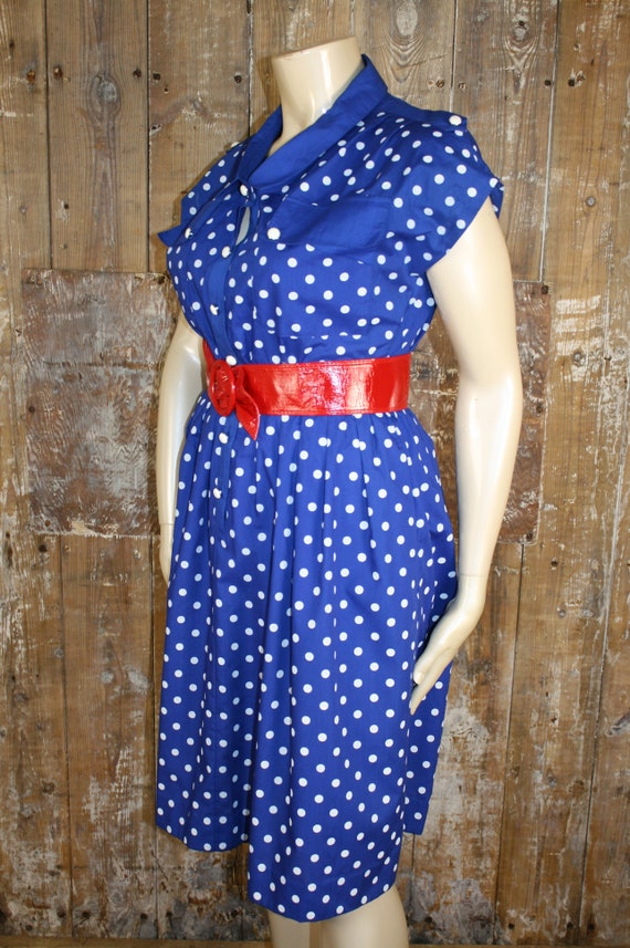 Vintage 80s does 50s blue & white polka dot dress… - image 5