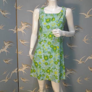XS vintage 60s green/ yellow flower power mini slip dress, size 6 UK/ 32&quot; bust