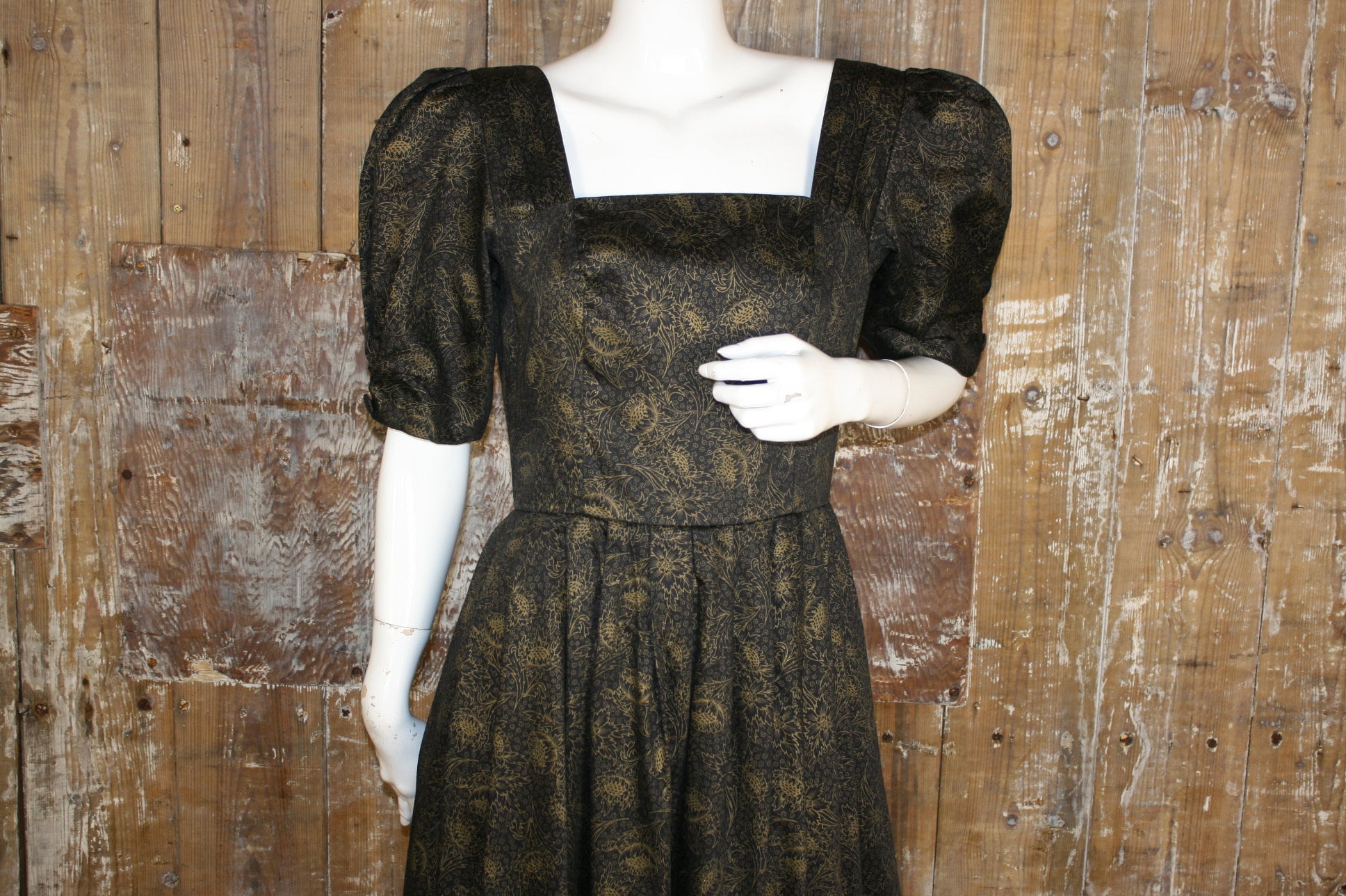 S Vintage 80s Laura Ashley Black & Gold Floral/ Thistle Print - Etsy