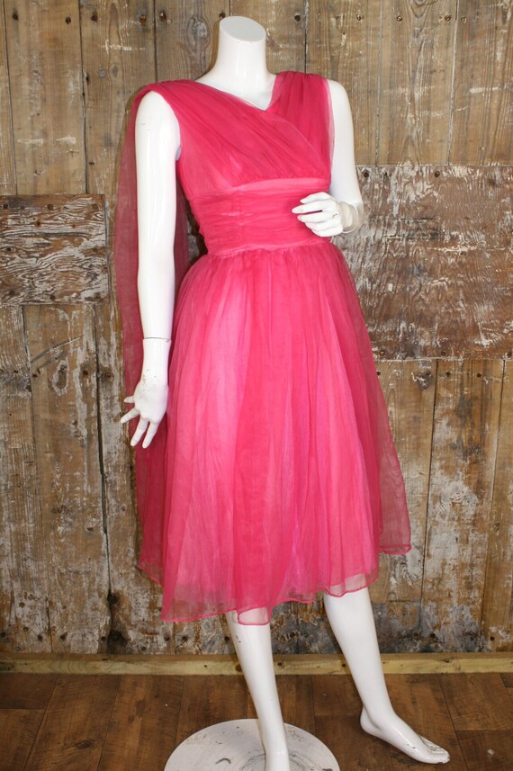 Petite 1950s Pink Chiffon Prom Dress 