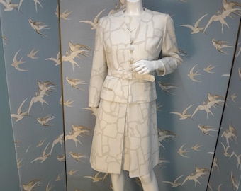 Vintage 1960s Richard Baker 2 piece mod dress & jacket suit, size 12 UK. See ITEM DETAILS for all measurements