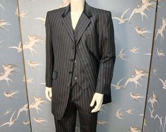 「Cavern モッズスーツ 英国製 黒 40/32 即購入可」 Original vintage 1960s Carnaby Cavern mod suit, size S/ 38