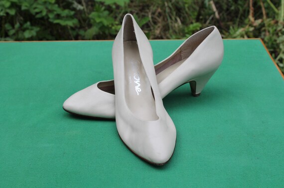 ivory court heels