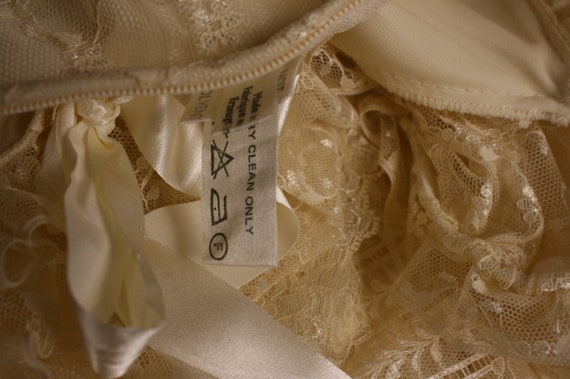 Vintage 80s cream lace off the shoulder tea lengt… - image 10