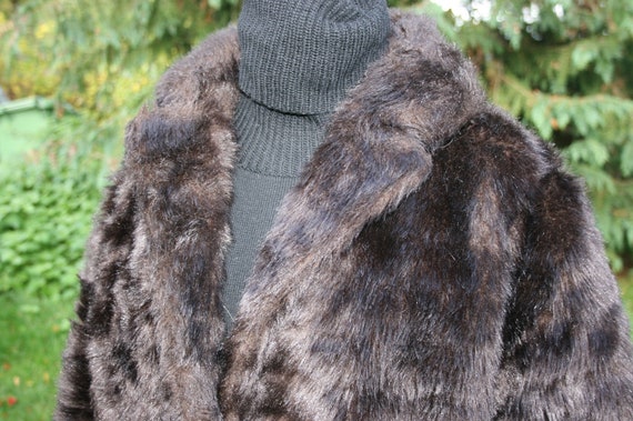 Vintage 70s Richard Shops fake fur coat, dark bro… - image 3