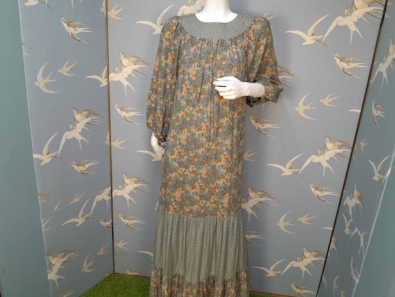 Vintage Smock Maxi Dress Uk Eva Dress In Cream Women's 1940s Style Pussy-Bow Dress The Vintage Smock Maxi Dress Uk Eva Dress In Cream Women's 1940s Style Pussy-Bow Dress The