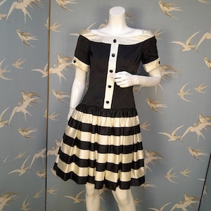 XS Vintage 80s monochrome mini cocktail dress, Terence Nolder short prom dress, size 8 UK/ 35&quot; bust