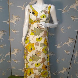 Vintage 60s/ 70s floral maxi dress, green/ white size 10/ 12 37&quot; bust sleeveless cocktail dress