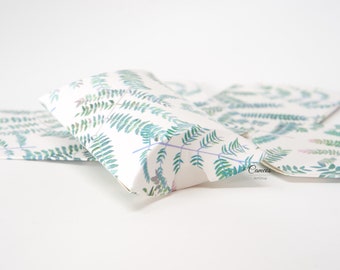 Cajas tipo almohada kraft, cajas de regalo tipo almohada de papel, cajas de embalaje, cajas tipo almohada con patrón de hojas, embalaje kraft, 9.9x5.5x0.1 cm, 5 unidad