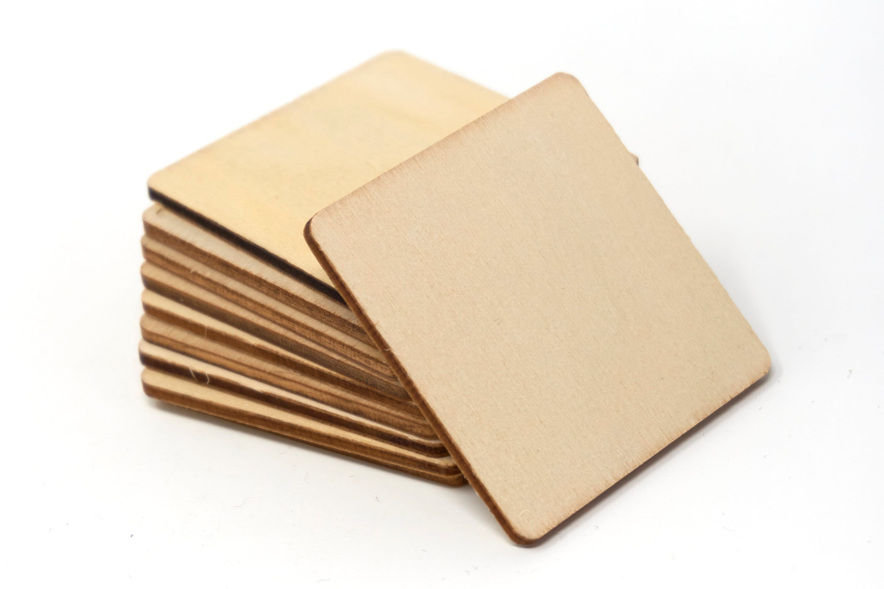 Holz quadratische Form für Basteln und Dekoration, unfertige quadratische Holzstücke 5x5 cm für DIY Basteln, Malen Untersetzer, Kinder Kunsthandwerk