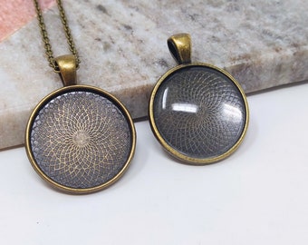 10 Pcs Bezel Pendant Setting for Cabochons, 25mm Round Pendant Trays with Glass Cabochons for Jewelry Making, Nickel & Lead Free Bezel Cups